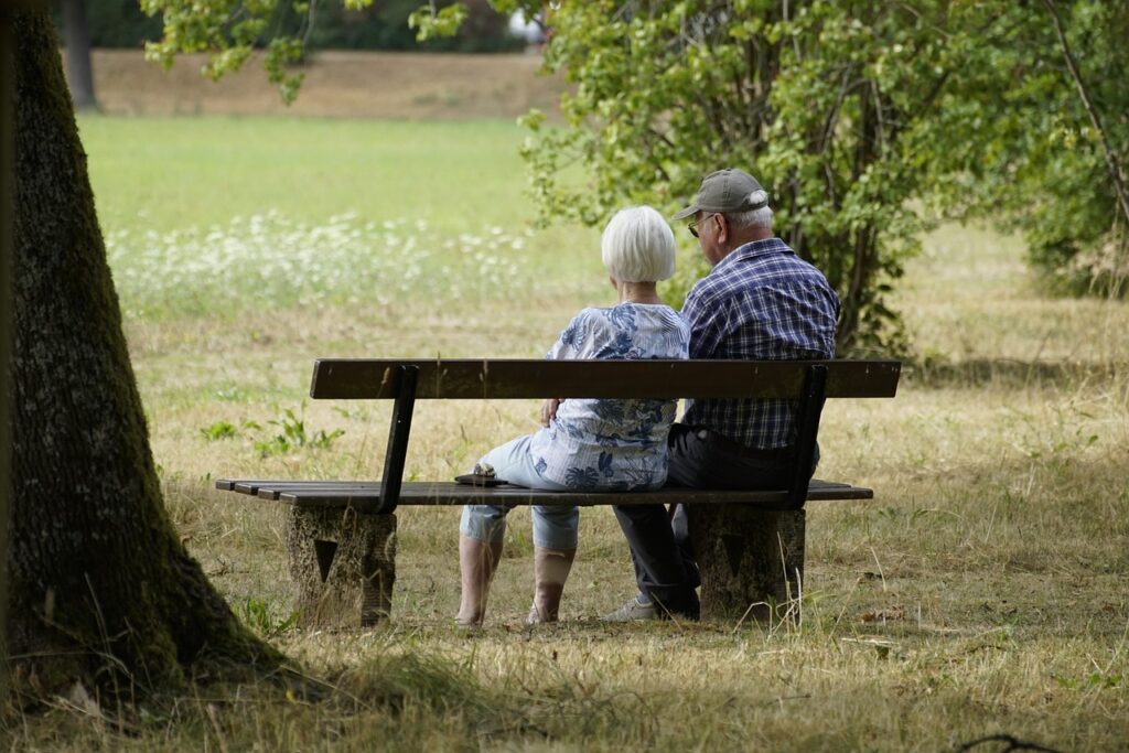retiree, pensioners, elderly, couple, bench, park, retiree, elderly, elderly, elderly, elderly, elderly, couple